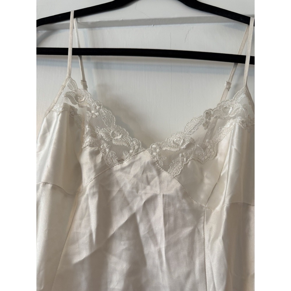 Victoria's Secret Vintage Y2K Ivory Satin Slip Dress Lace Trim Open Back Small - Picture 2 of 8
